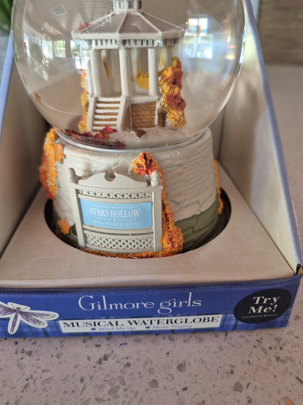 Warner Bros. Gilmore Girls Musical Waterglobe in White, Blue, Orange - Picture 4 of 7